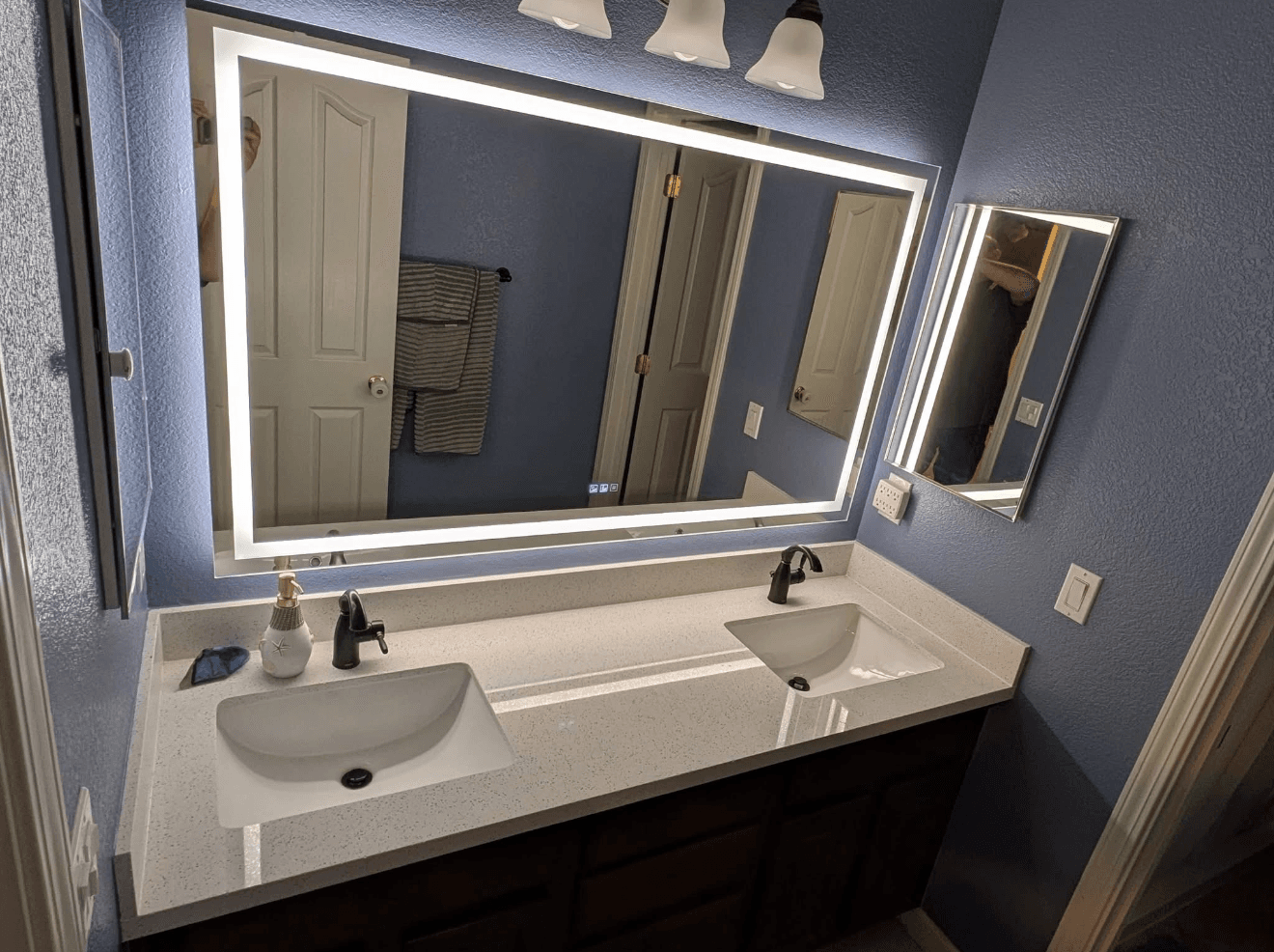 Bathroom Remodels project photo 6