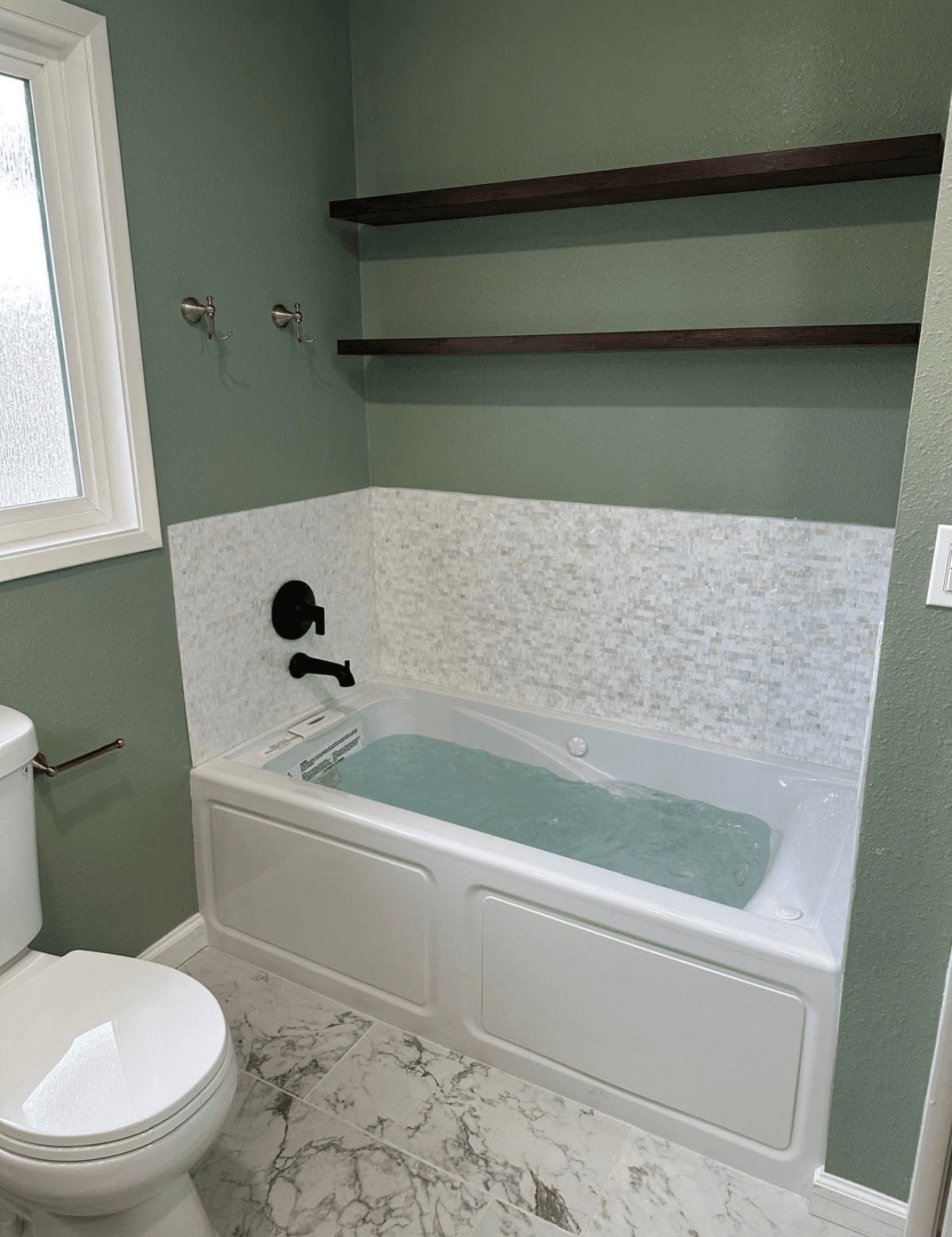 Bathroom Remodels project photo 8