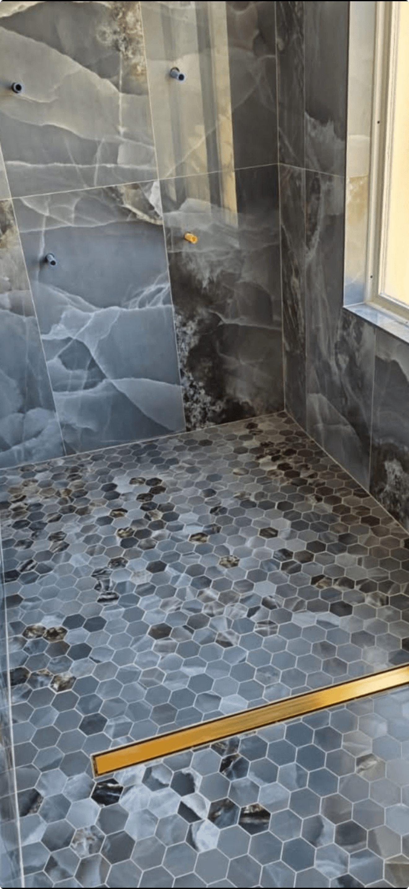 Bathroom Remodels project photo 10