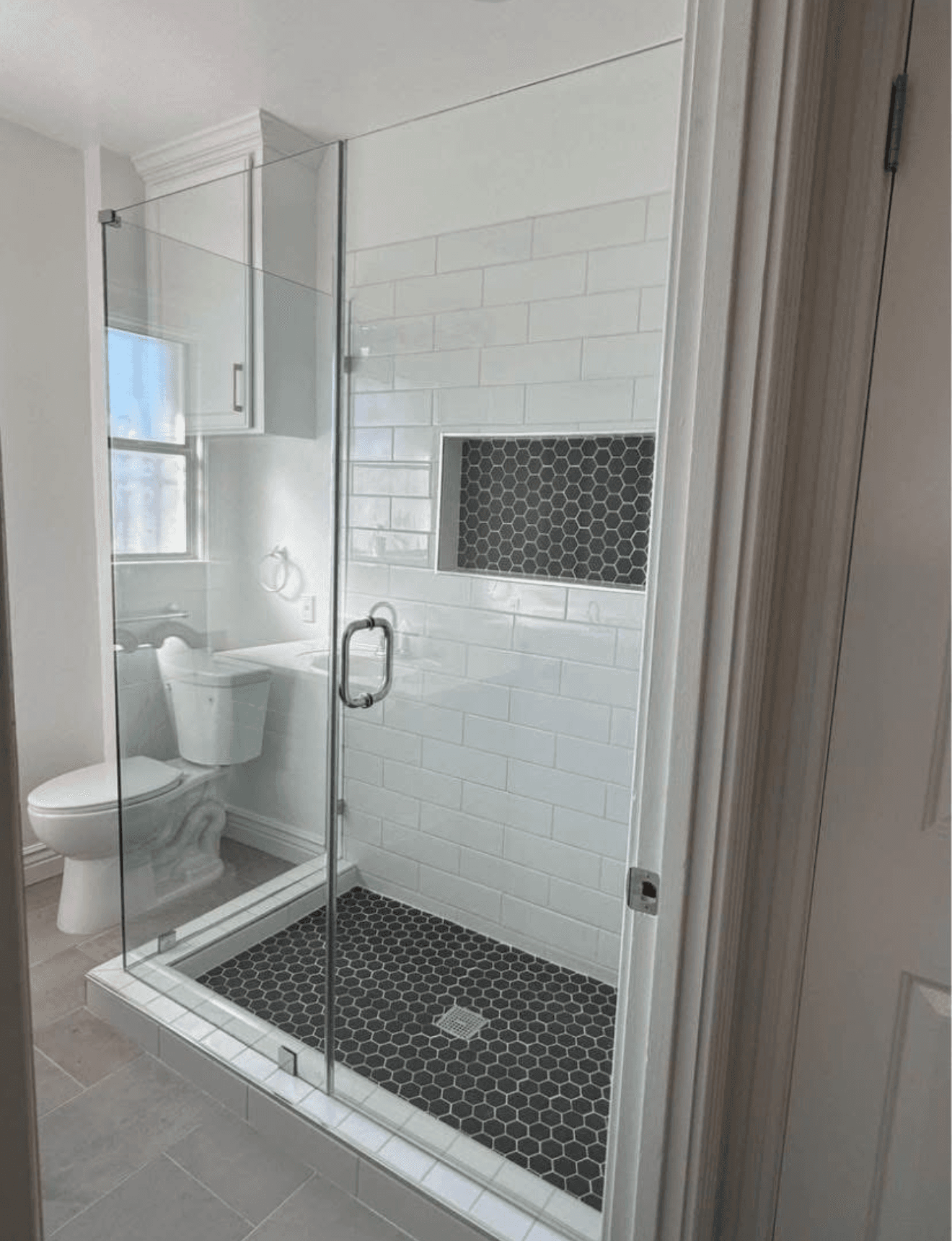 Bathroom Remodels project photo 32