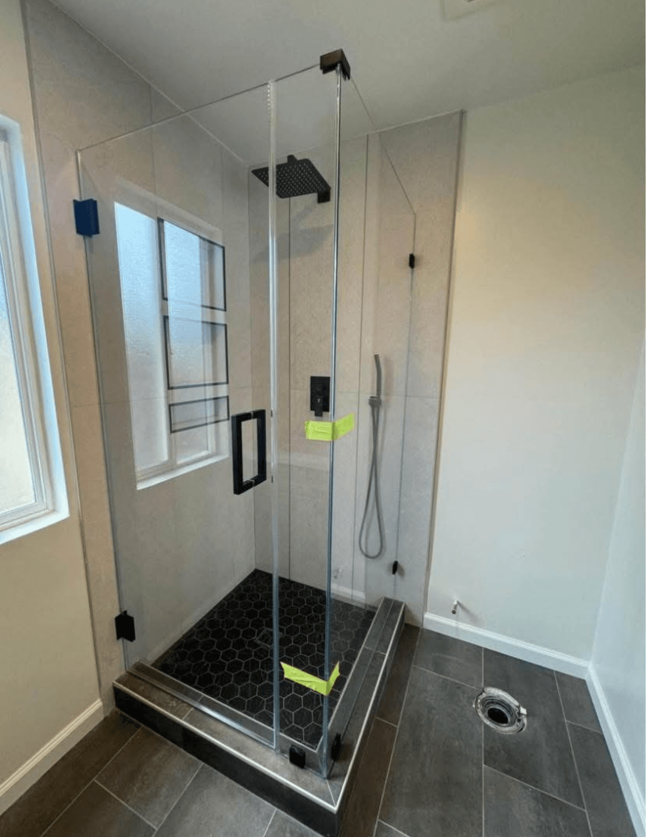 Bathroom Remodels project photo 37