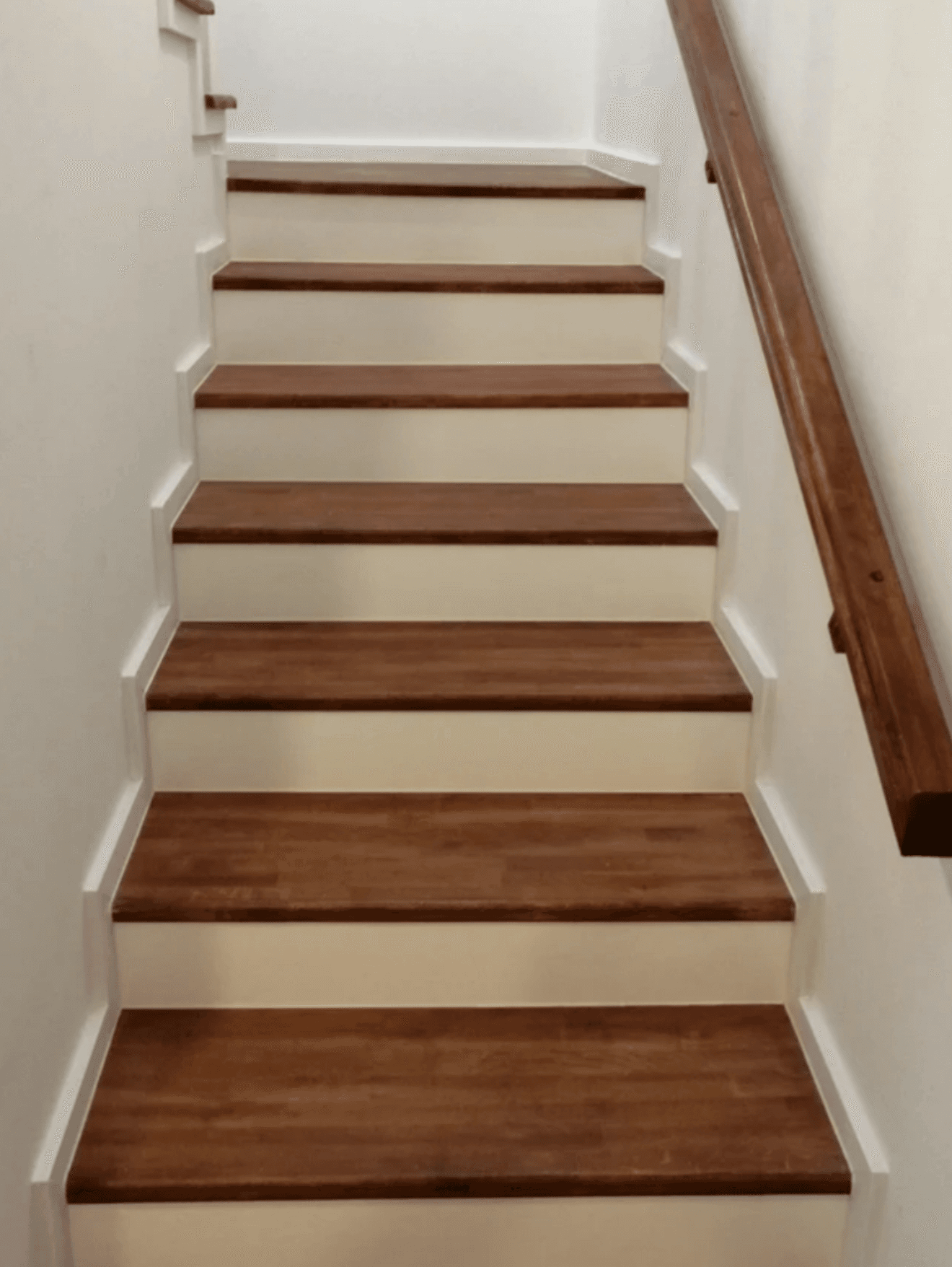 Flooring & Staircase Remodels project photo 5