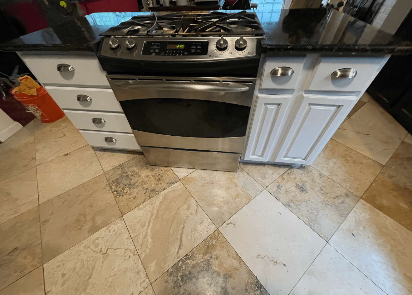 Kitchen Remodels project photo 16